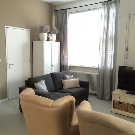 Raadhuis Egmond Egmond aan den Hoef Zimmer foto