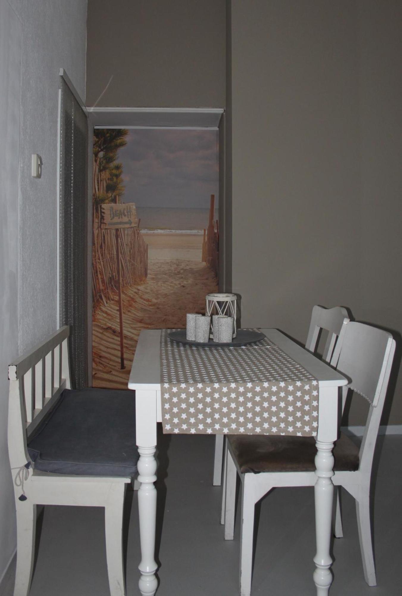 Raadhuis Egmond Egmond aan den Hoef Zimmer foto